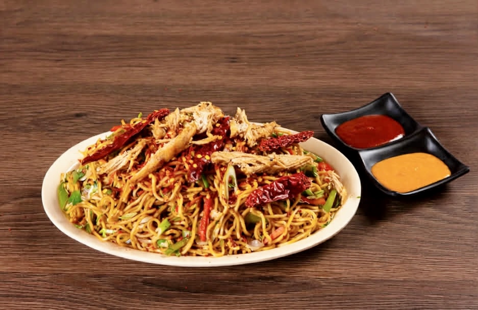 Chicken Schezwen Chowmein